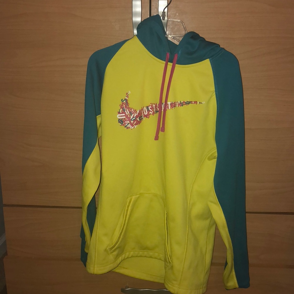 Therma-fit Hoodie